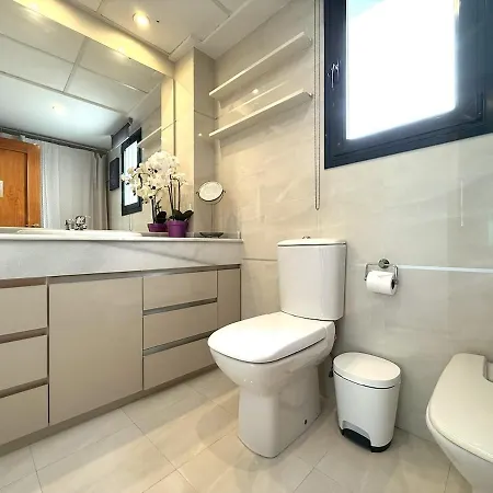 Sunny & Cosy Penthouse * פואנגירולה