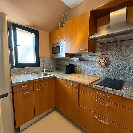 דירה Sunny & Cosy Penthouse *